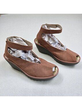 Fly London Wedge Sandals Size 38 Perforated Mauve Leather Strap Peep Toe Shoes